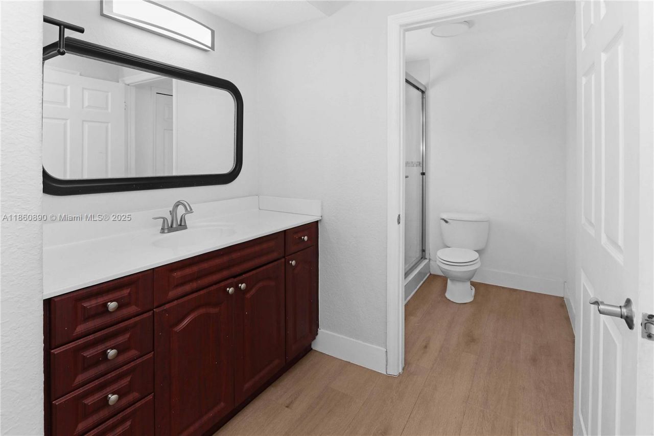 5725 NW 109th Ave, Unit 26, Doral, FL 33178 Photo