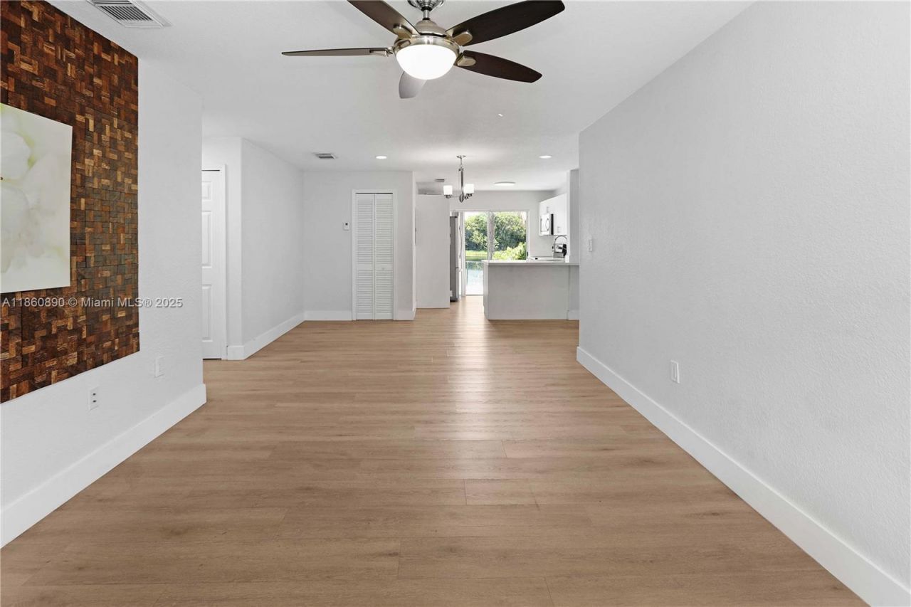 5725 NW 109th Ave, Unit 26, Doral, FL 33178 Photo