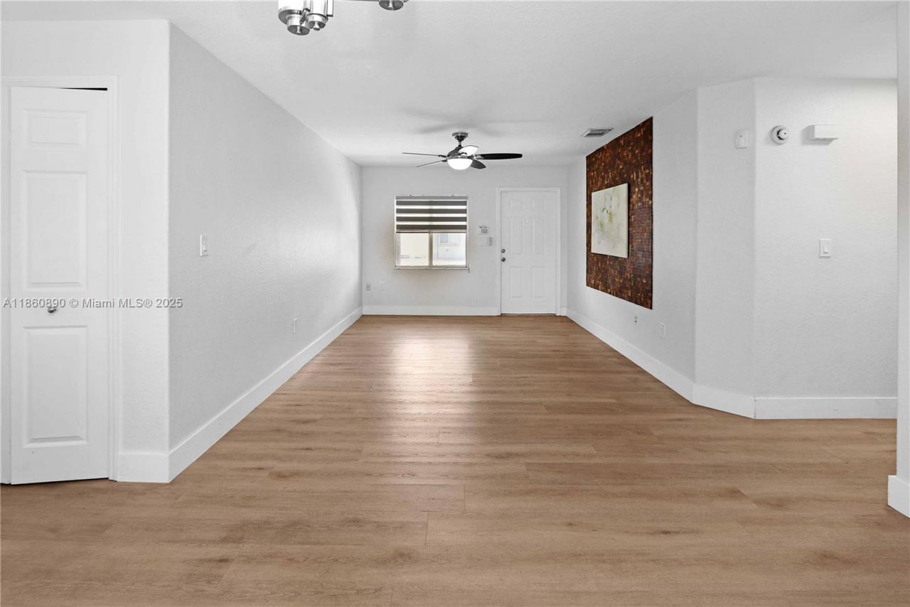 5725 NW 109th Ave, Unit 26, Doral, FL 33178 Photo