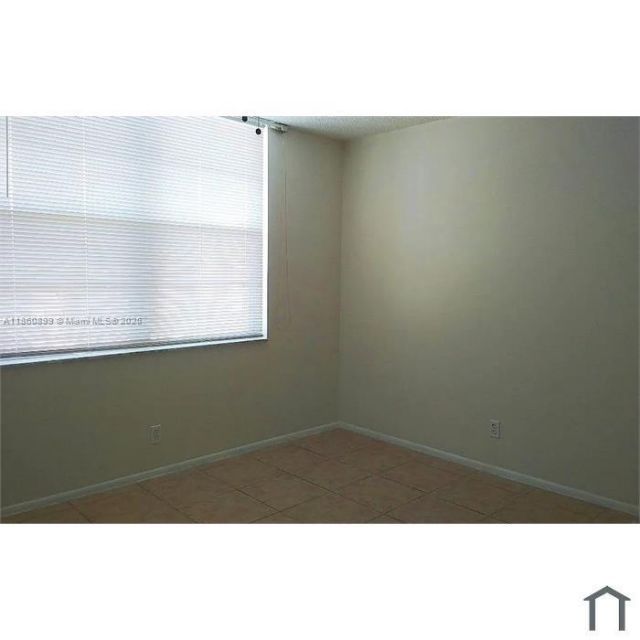 2998 NW 48th Ter, Unit 326, Lauderdale Lakes, FL 33313 Photo
