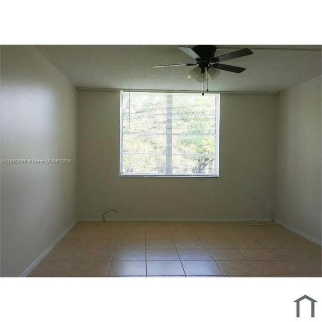 2998 NW 48th Ter, Unit 326, Lauderdale Lakes, FL 33313 Photo
