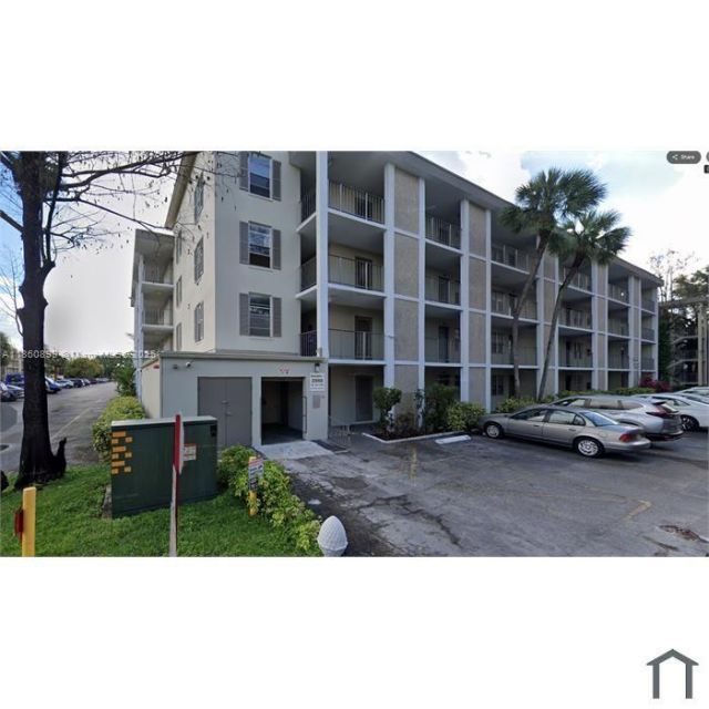 2998 NW 48th Ter, Unit 326, Lauderdale Lakes, FL 33313 Photo