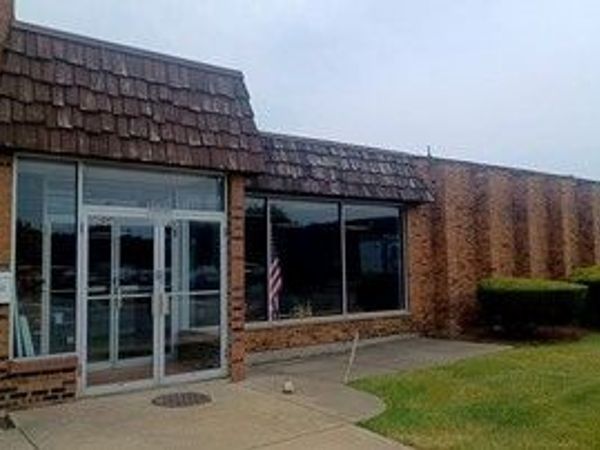 7833 W Ogden Avenue, Unit 7835, Lyons, IL 60534