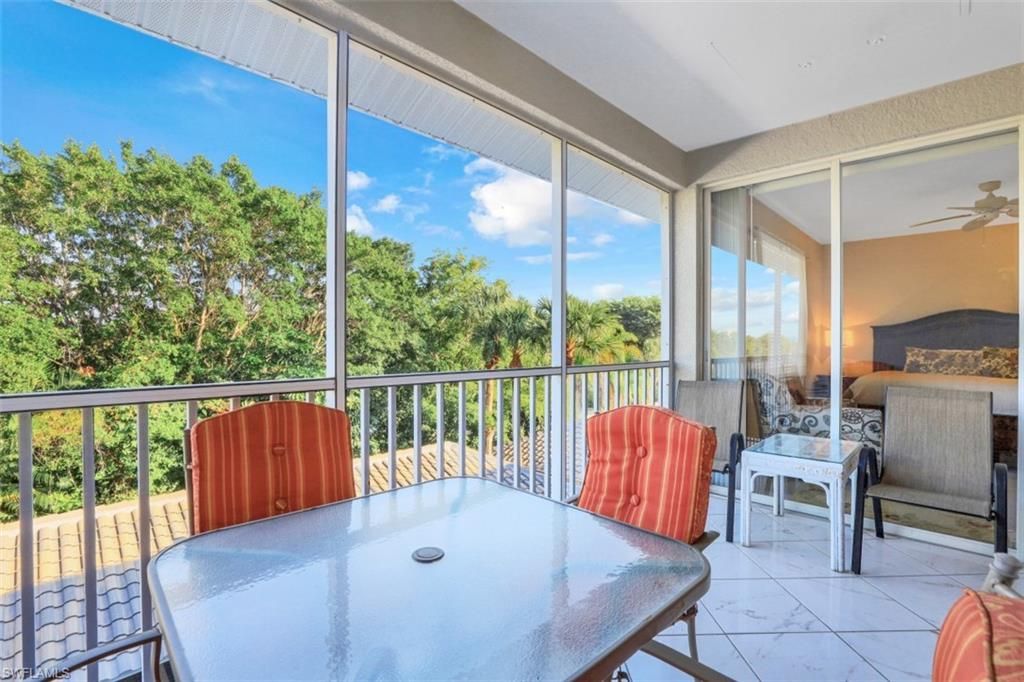 519 Roma Ct, Unit 3-305, Naples, FL 34110 Photo