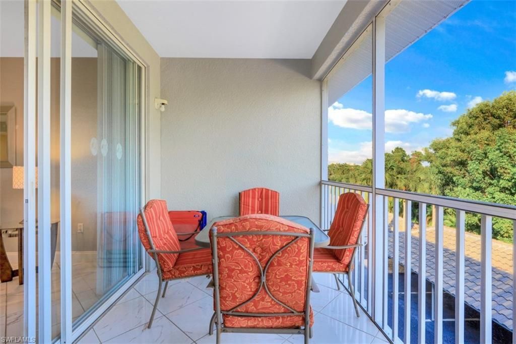 519 Roma Ct, Unit 3-305, Naples, FL 34110 Photo