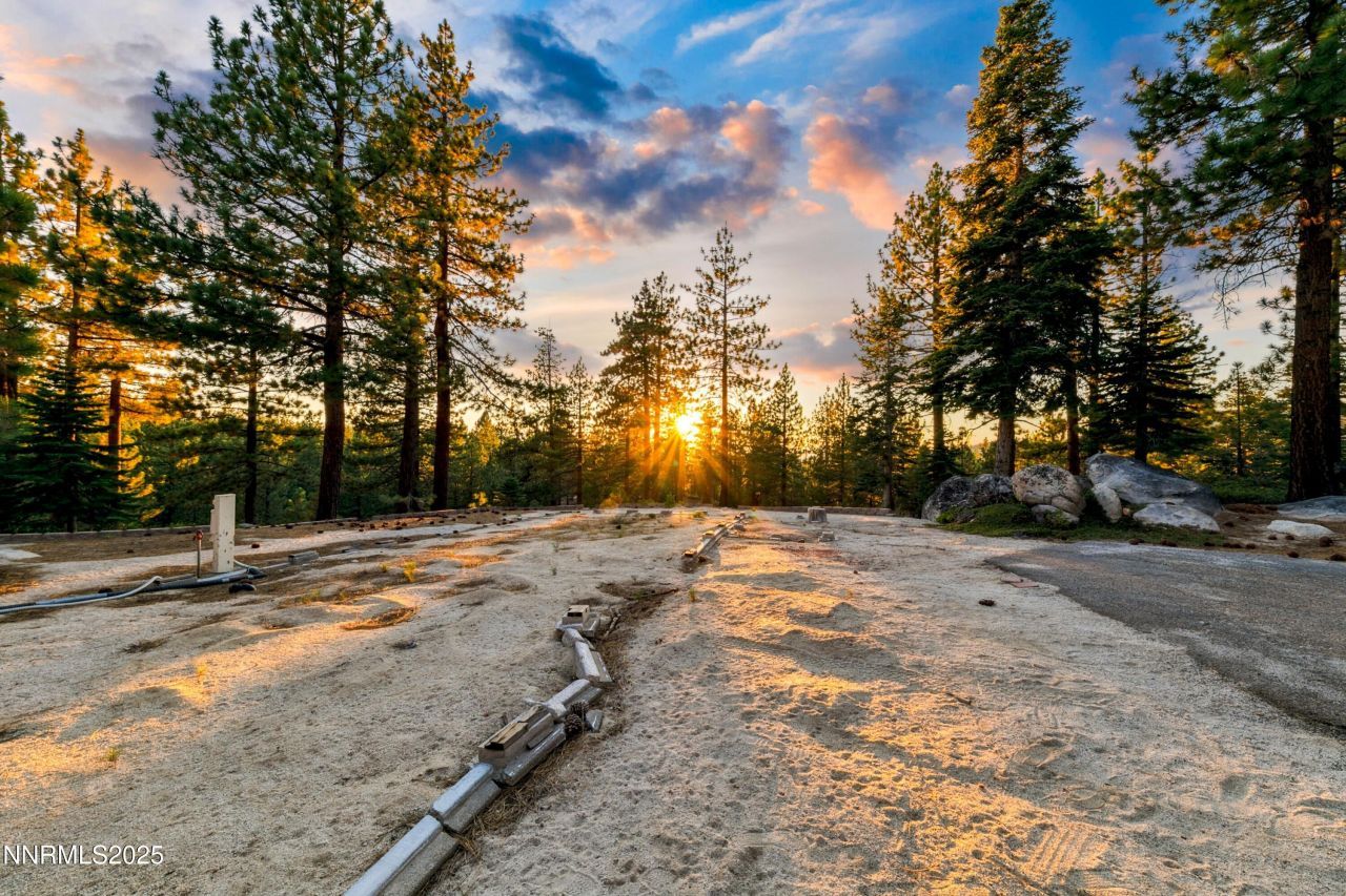 488 Laurel Lane, Stateline, NV 89449 Photo