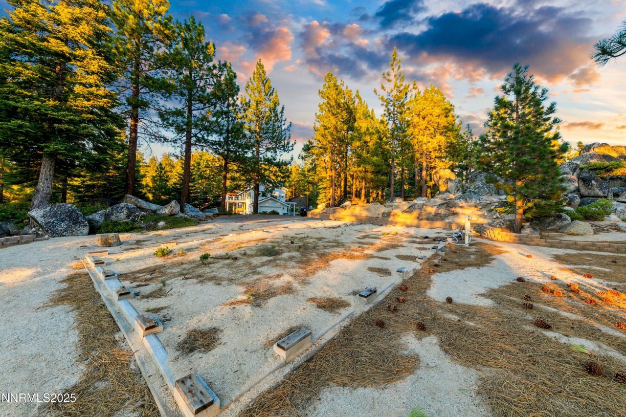 488 Laurel Lane, Stateline, NV 89449 Photo