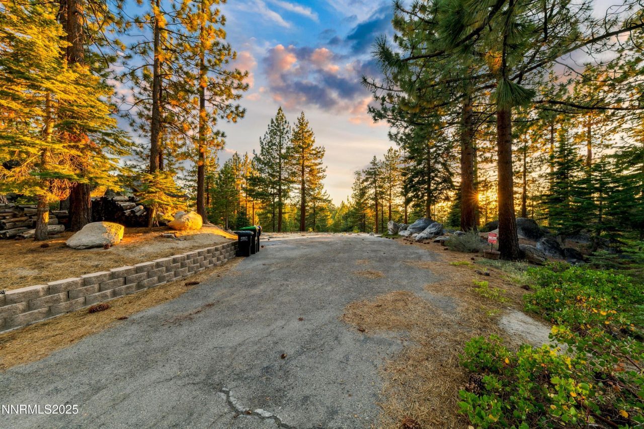 488 Laurel Lane, Stateline, NV 89449 Photo