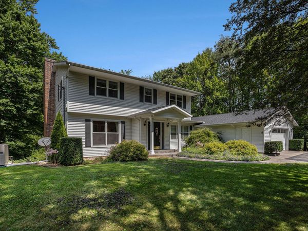 10425 E Q Avenue, Scotts, MI 49088