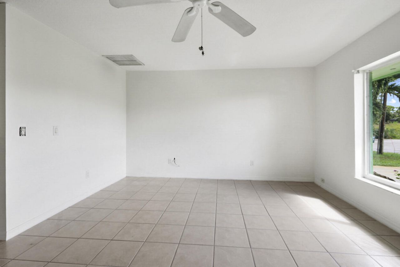 431 NE Julia Court, Jensen Beach, FL 34957 Photo
