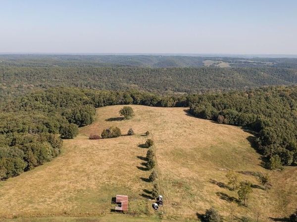 16478 Farm Road 1170, Cassville, MO 65623