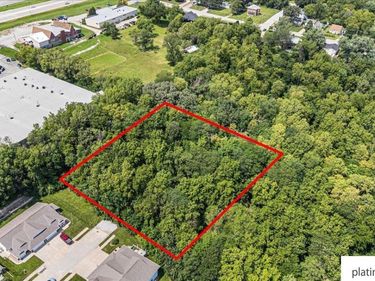 221 W Deer Lane, Plattsmouth, NE 68048