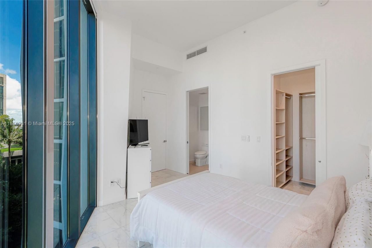 2821 S Bayshore Dr, Unit 7B, Coconut Grove, FL 33133 Photo