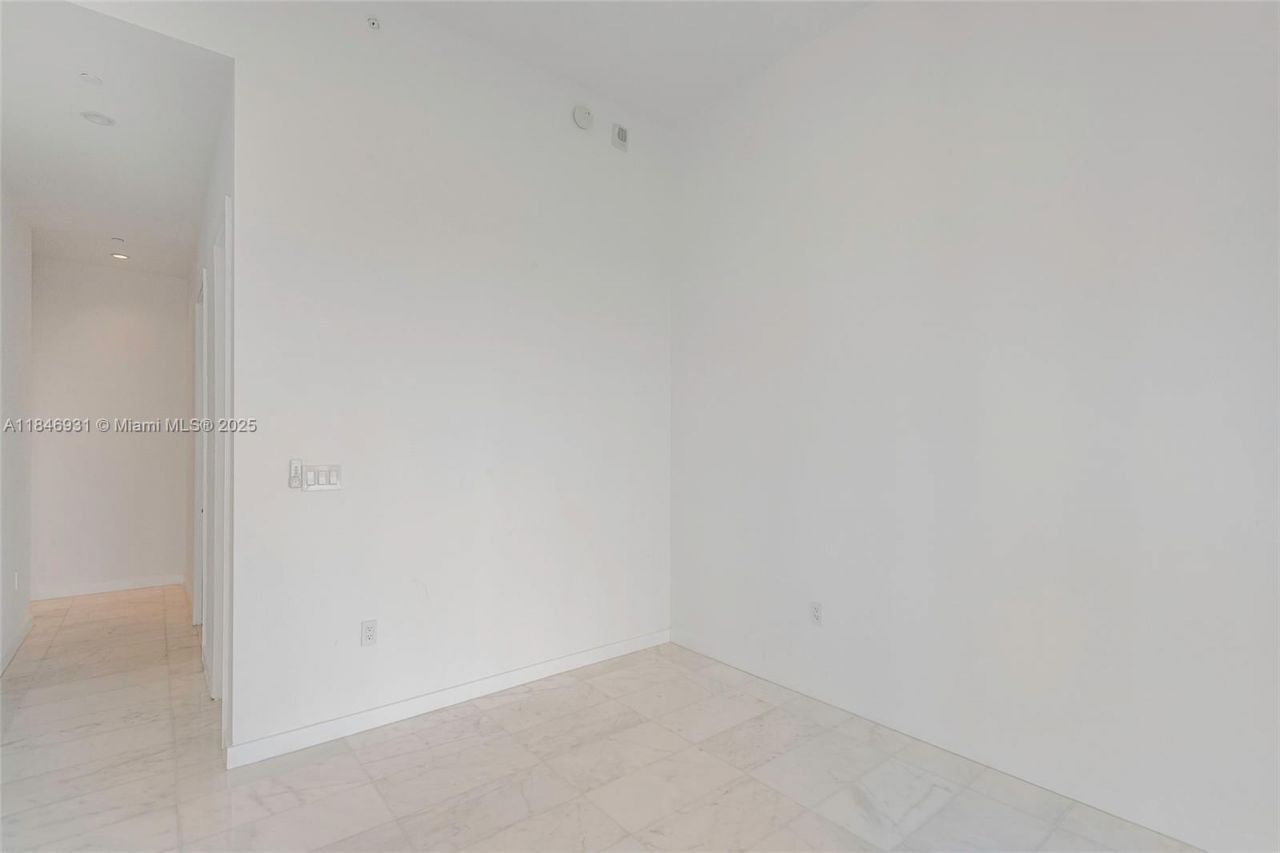 2821 S Bayshore Dr, Unit 7B, Coconut Grove, FL 33133 Photo