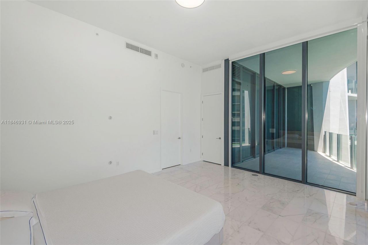 2821 S Bayshore Dr, Unit 7B, Coconut Grove, FL 33133 Photo