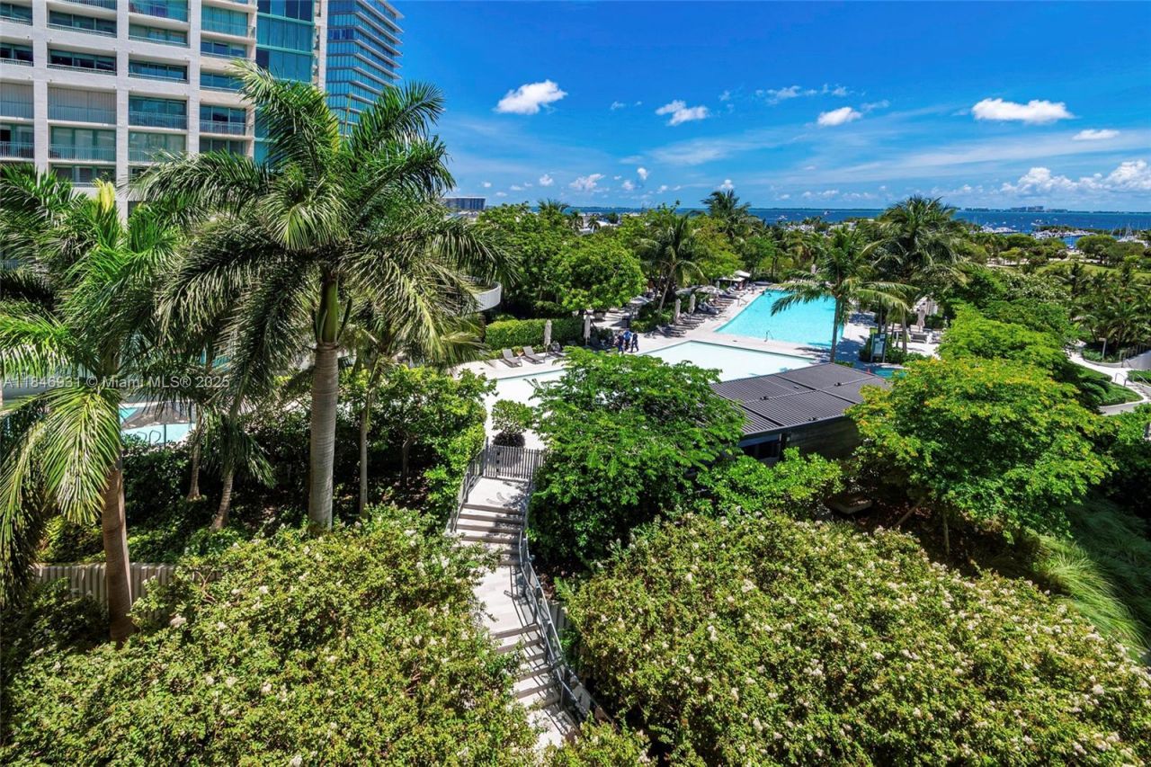 2821 S Bayshore Dr, Unit 7B, Coconut Grove, FL 33133 Photo