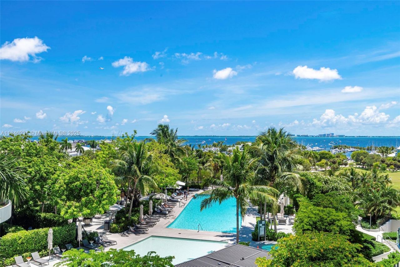 2821 S Bayshore Dr, Unit 7B, Coconut Grove, FL 33133 Photo