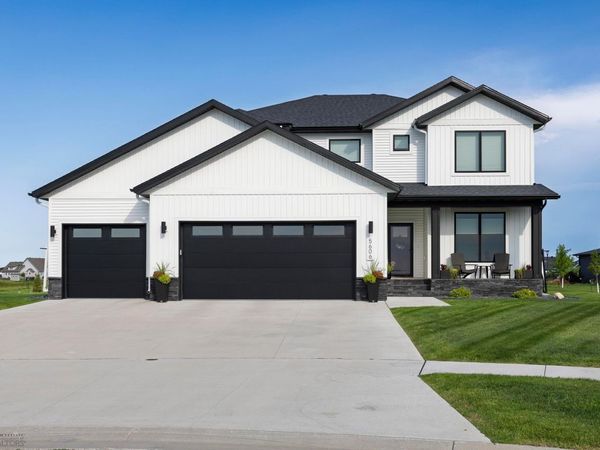 5606 43rd Street S, Fargo, ND 58104