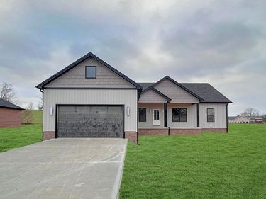 105 Stonegate Drive, Danville, KY 40422