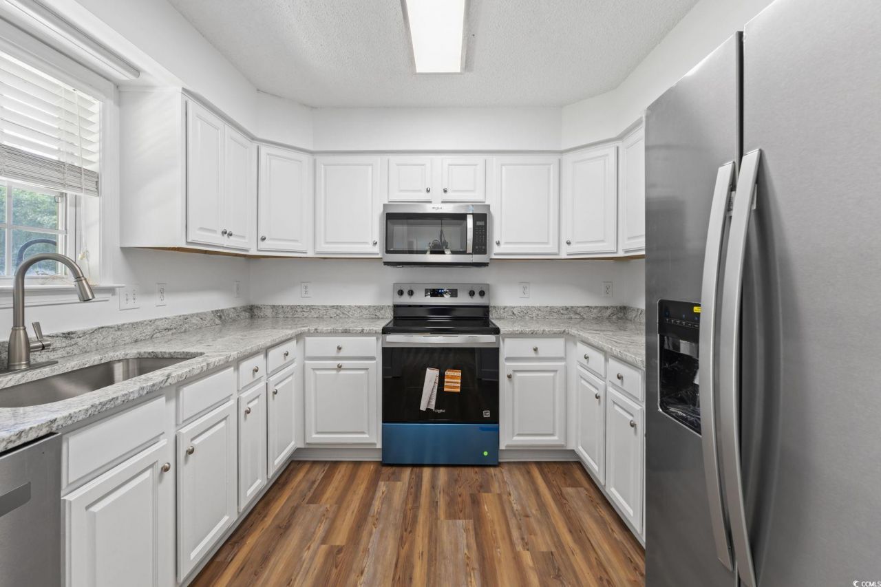 568 Rosedale Dr. Photo 12