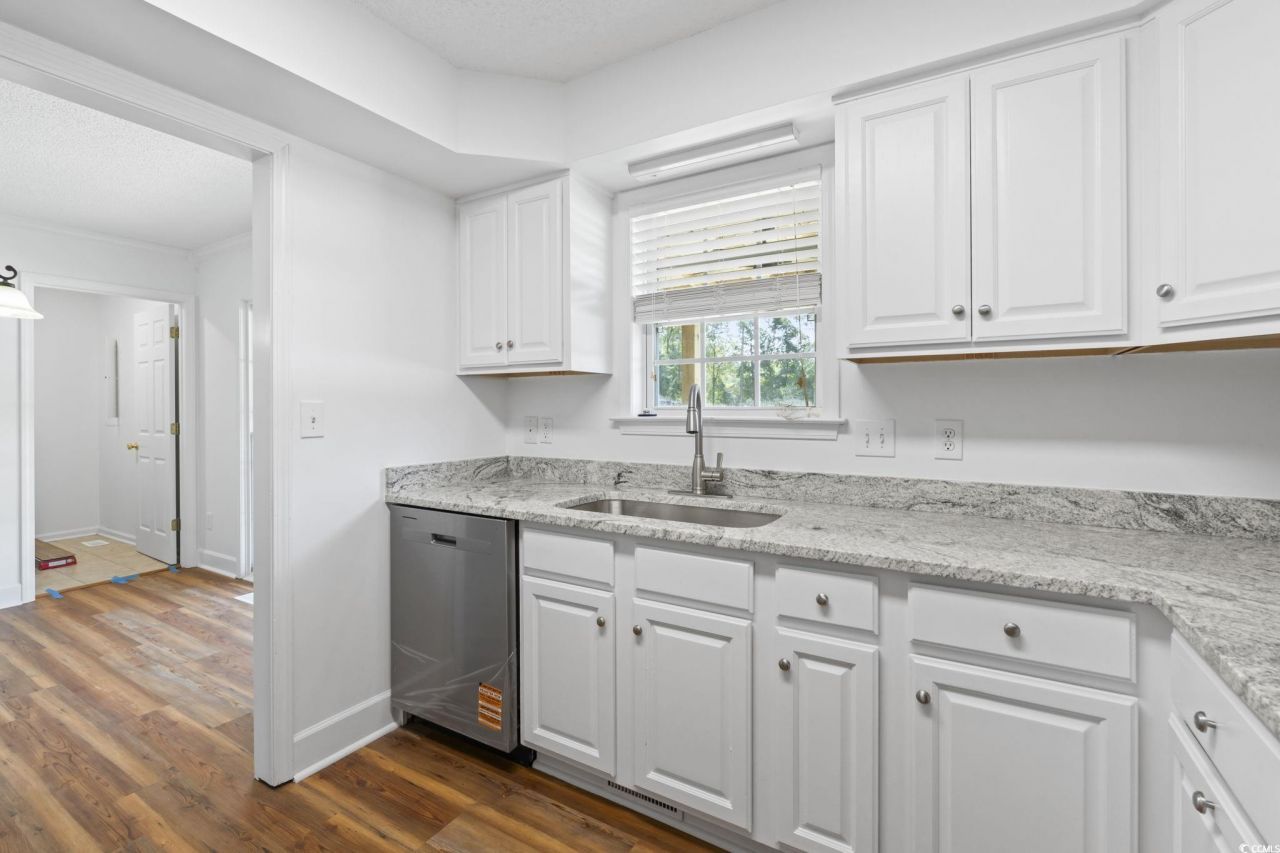 568 Rosedale Dr. Photo 14