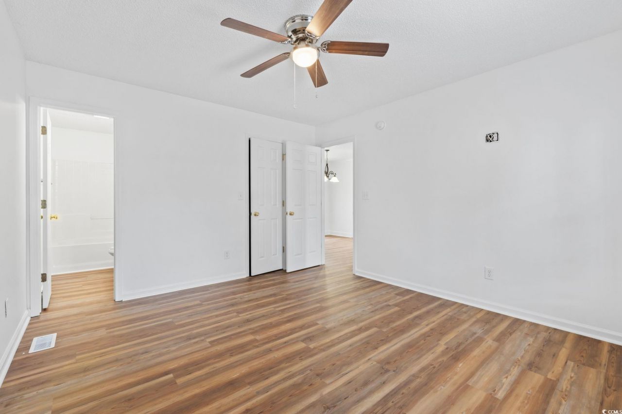 568 Rosedale Dr. Photo 18