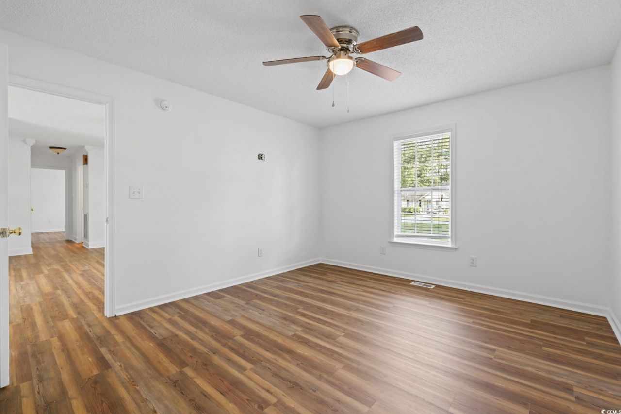 568 Rosedale Dr. Photo 19