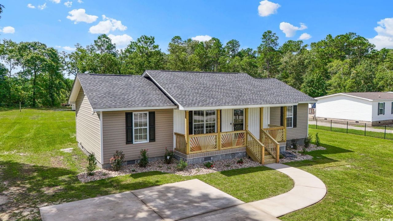 568 Rosedale Dr. Photo 3