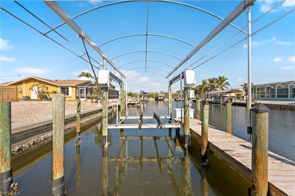 2444 Sycamore St, Saint James City, FL 33956 Photo