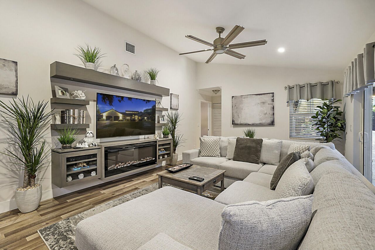 2155 Rabbit Hollowe Circle, Delray Beach, FL 33445 Photo