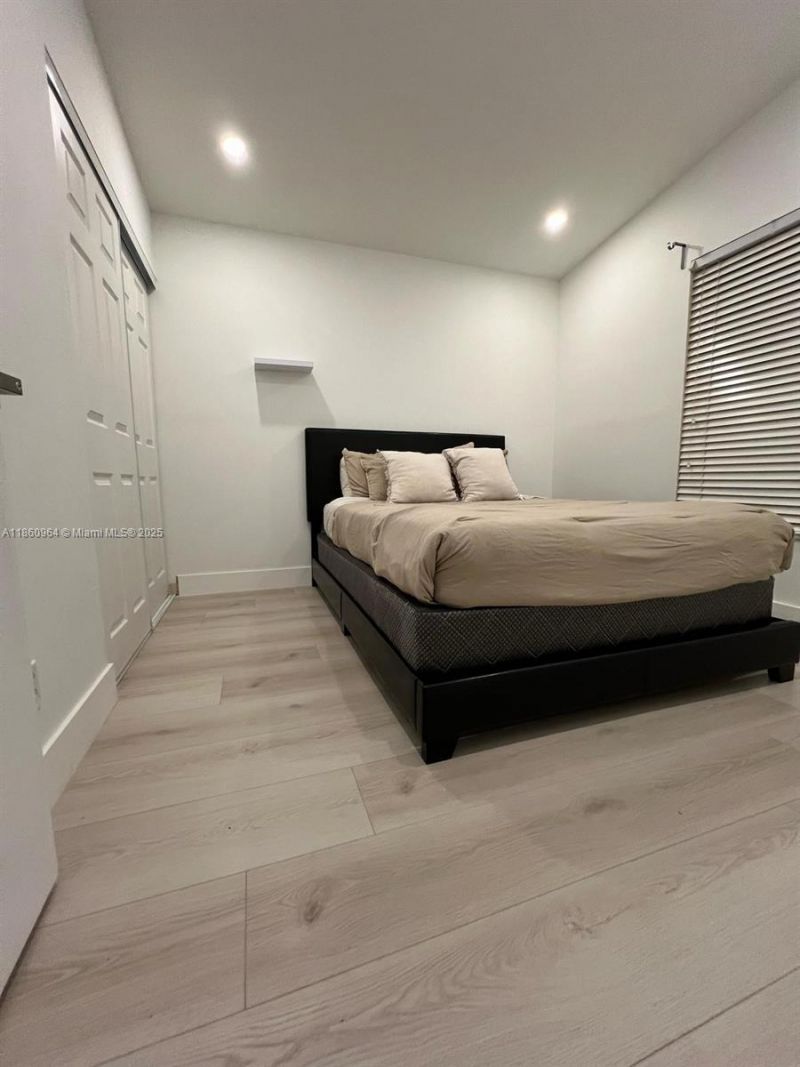 15737 Woodgate Ct, Unit B, Sunrise, FL 33326 Photo