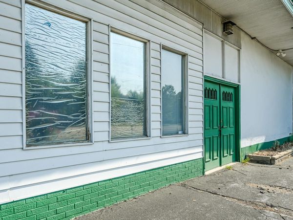 931 E Main Street, Benton Harbor, MI 49022