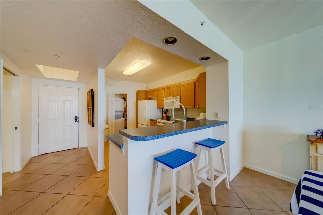 16550 Gulf Boulevard, Unit 643, North Redington Beach, FL 33708 Photo