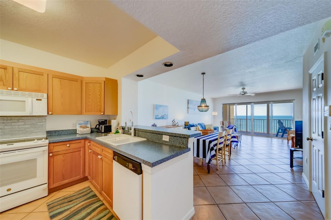 16550 Gulf Boulevard, Unit 643, North Redington Beach, FL 33708 Photo