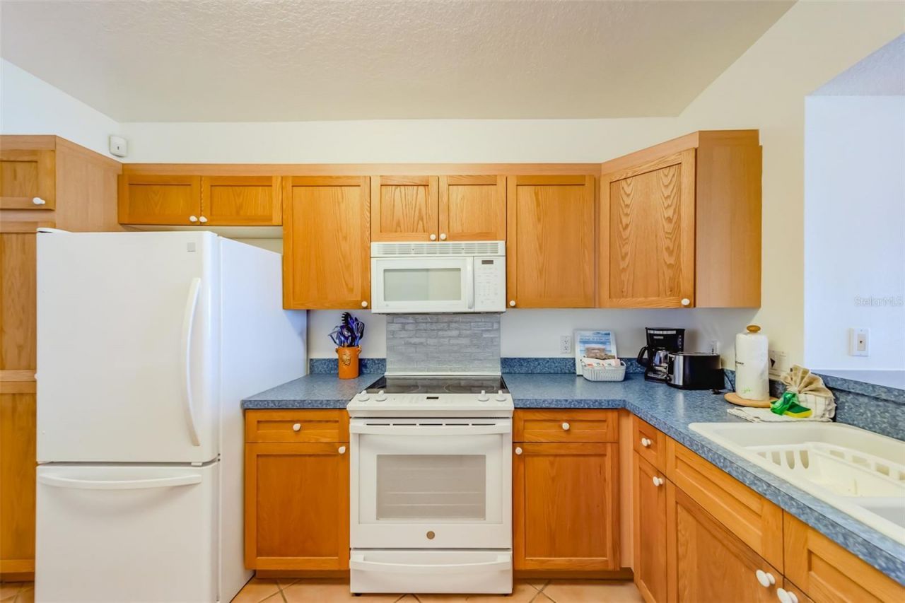 16550 Gulf Boulevard, Unit 643, North Redington Beach, FL 33708 Photo
