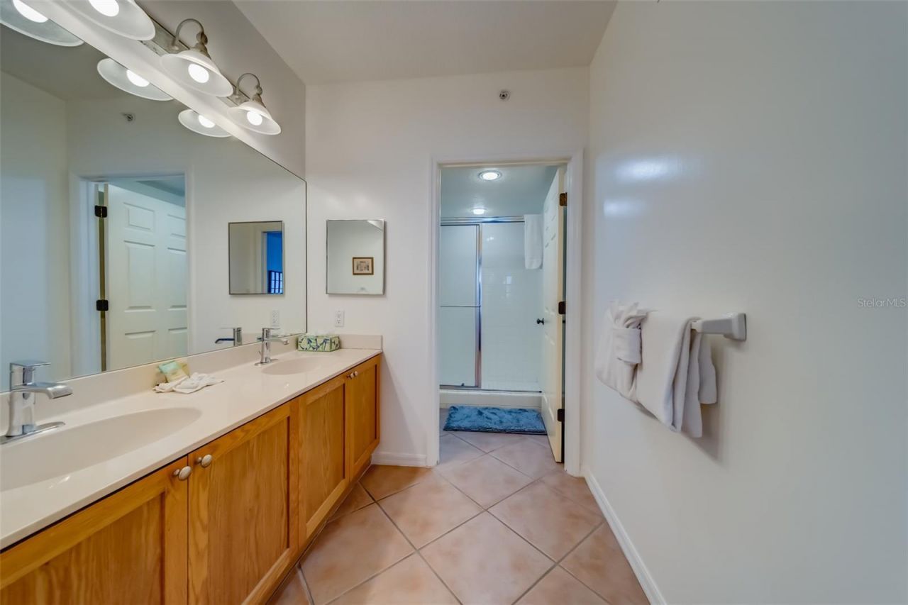 16550 Gulf Boulevard, Unit 643, North Redington Beach, FL 33708 Photo