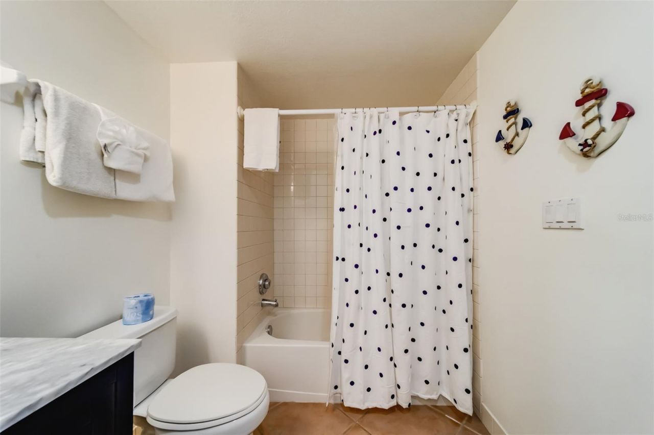 16550 Gulf Boulevard, Unit 643, North Redington Beach, FL 33708 Photo