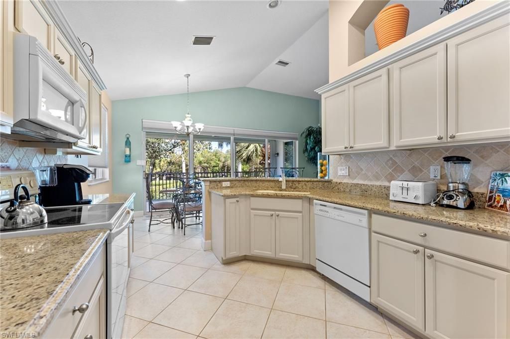 6840 Ascot Dr, Unit 1-201, Naples, FL 34113 Photo