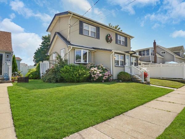 153 Westend, Freeport, NY 11520