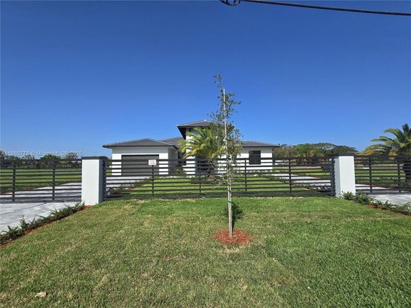 23840 SW 209th Pl, Homestead, FL 33031