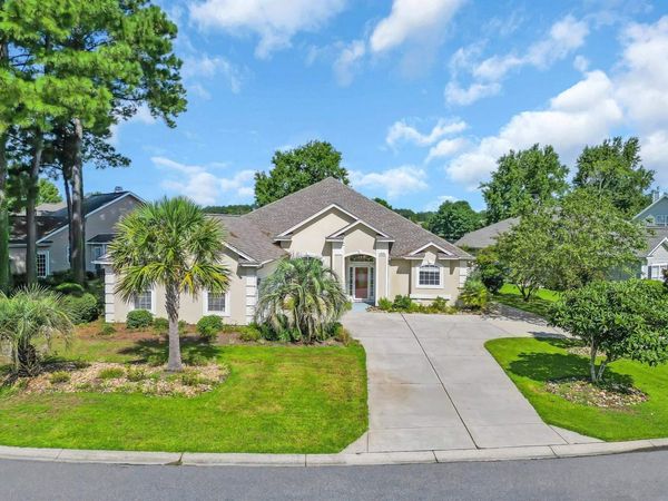 414 Carriage Lake Dr., Little River, SC 29566