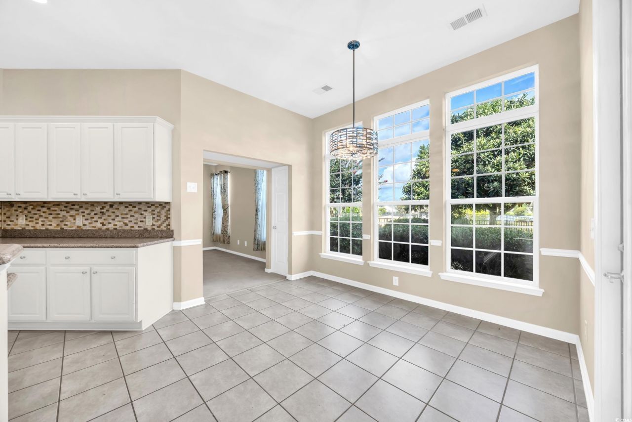 414 Carriage Lake Dr. Photo 13