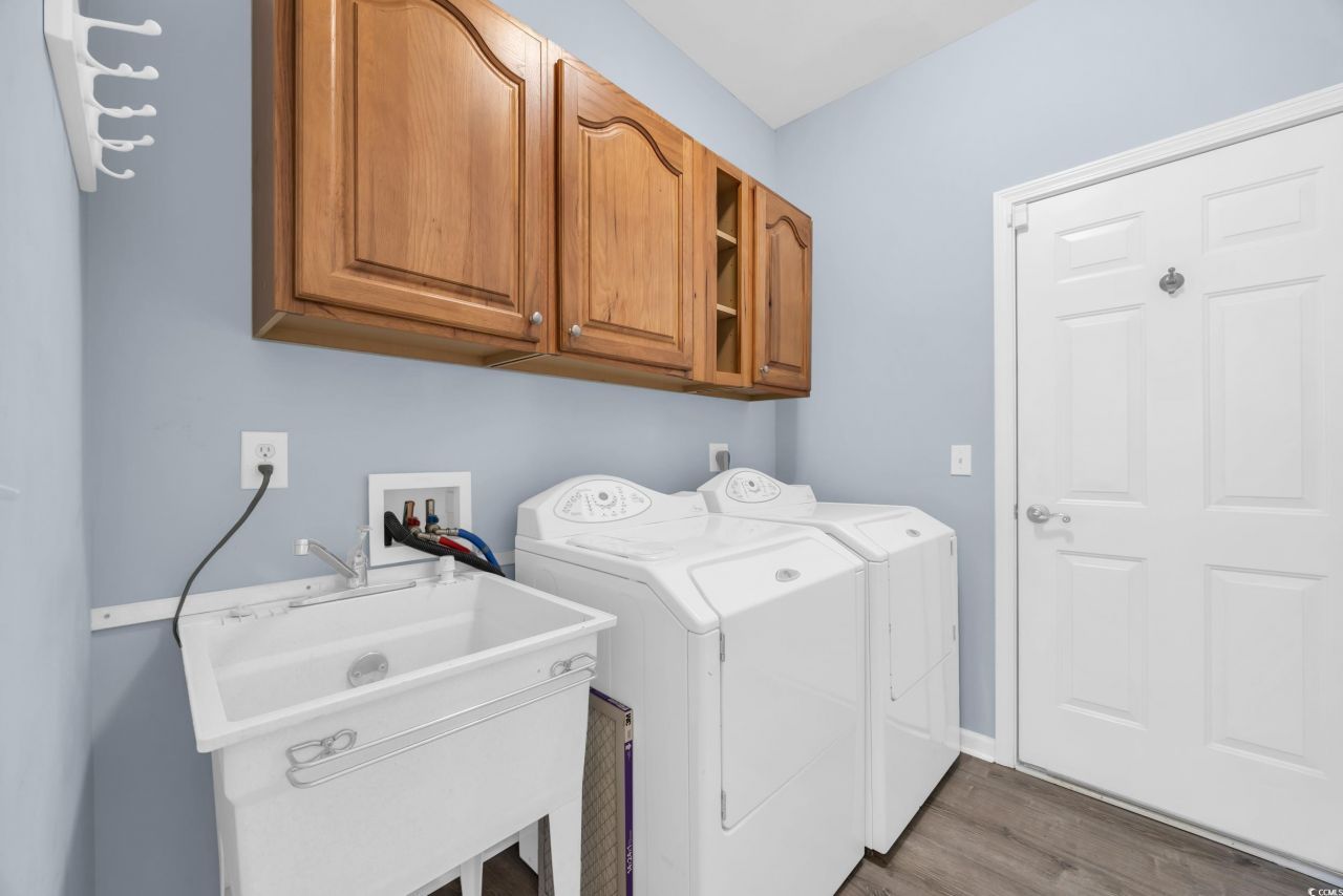 414 Carriage Lake Dr. Photo 29