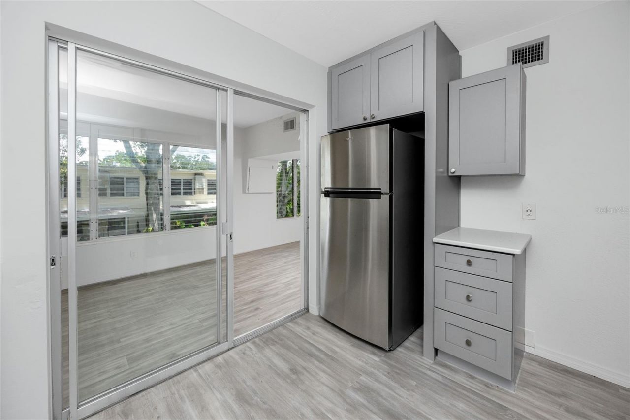 4152 55th Way N, Unit 1028, Kenneth City, FL 33709 Photo