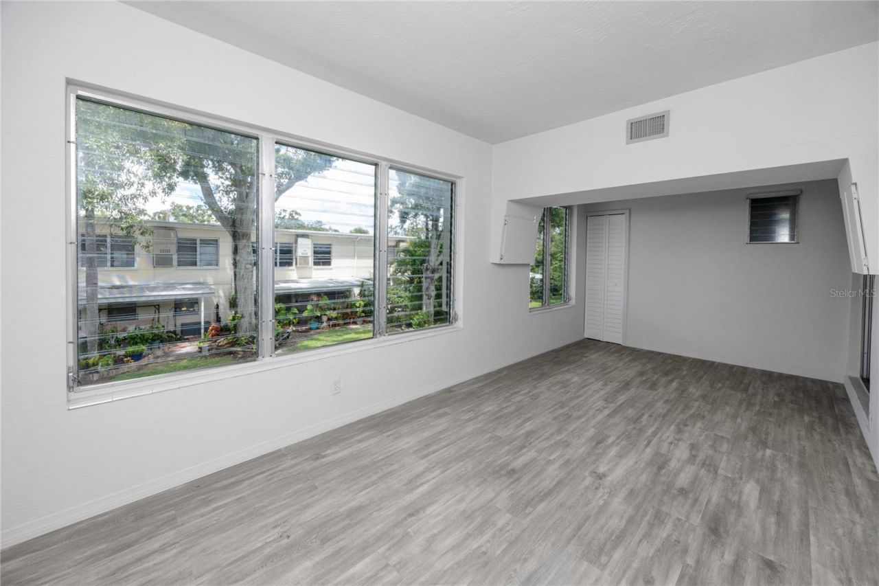 4152 55th Way N, Unit 1028, Kenneth City, FL 33709 Photo