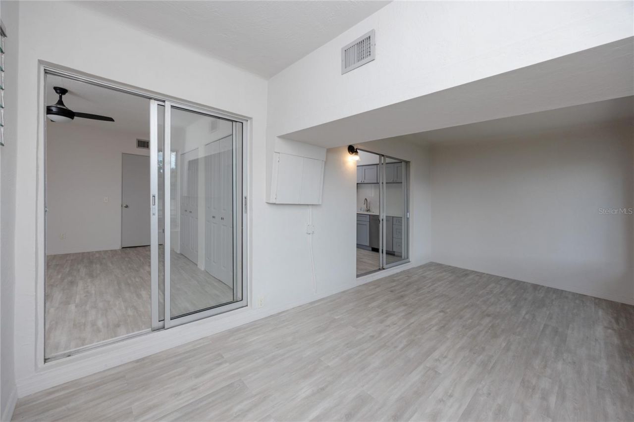 4152 55th Way N, Unit 1028, Kenneth City, FL 33709 Photo