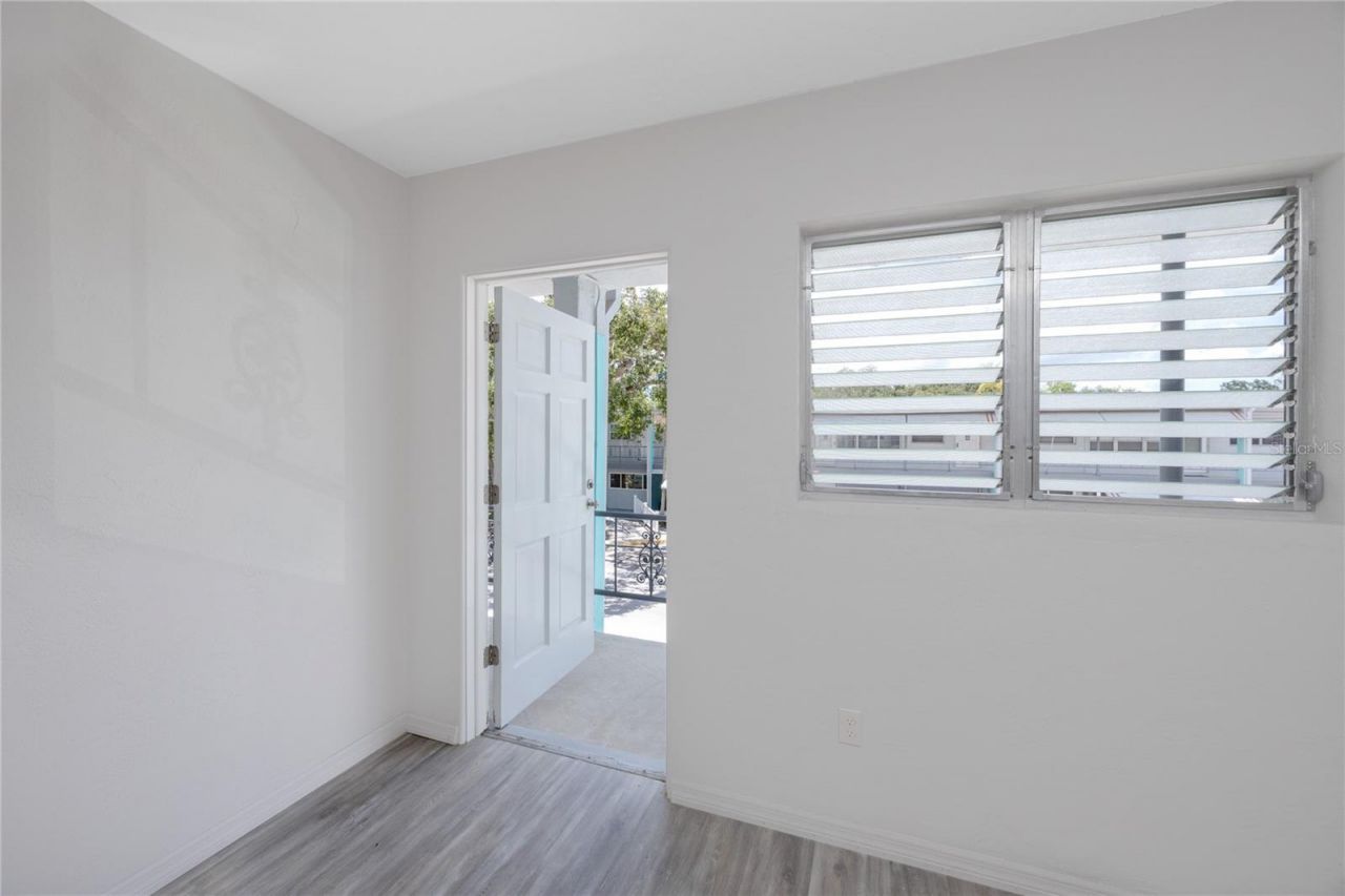 4152 55th Way N, Unit 1028, Kenneth City, FL 33709 Photo