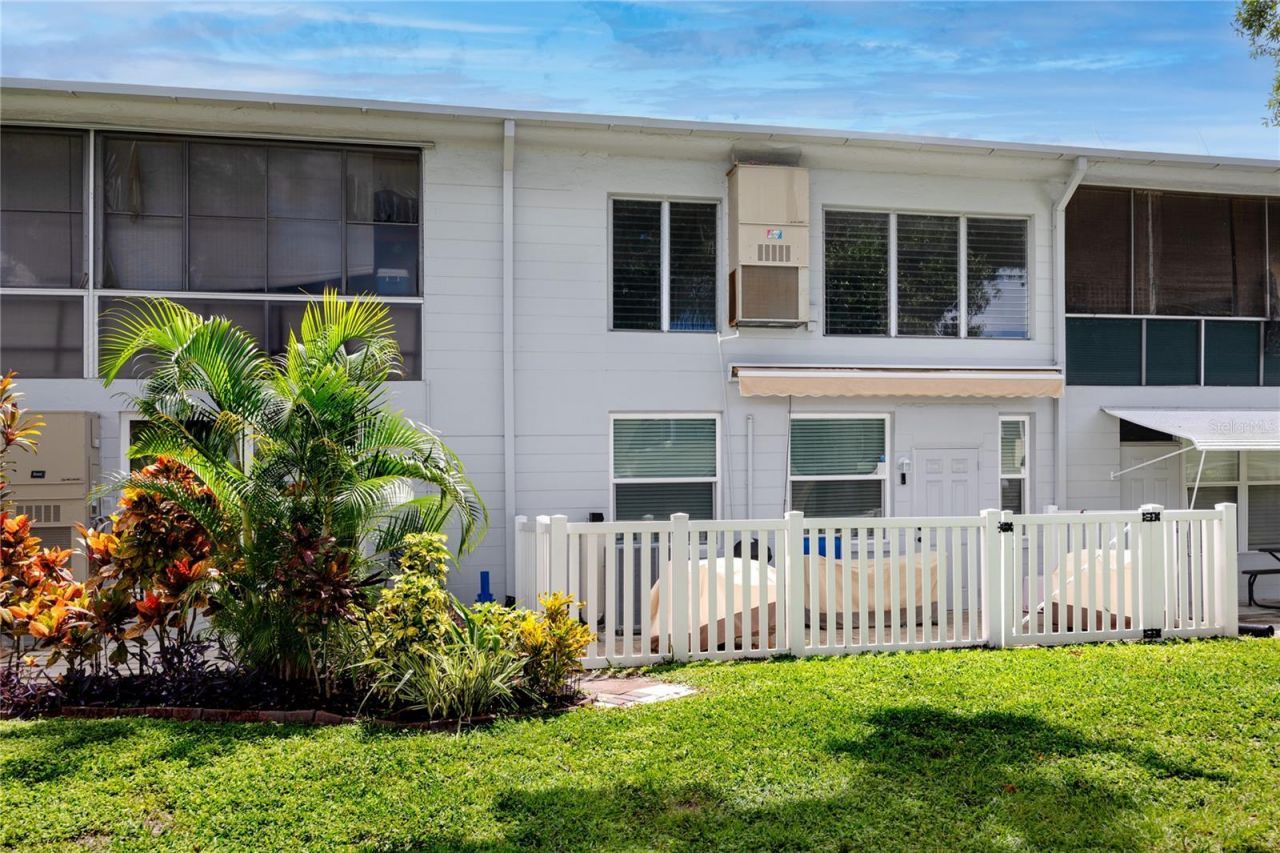 4152 55th Way N, Unit 1028, Kenneth City, FL 33709 Photo