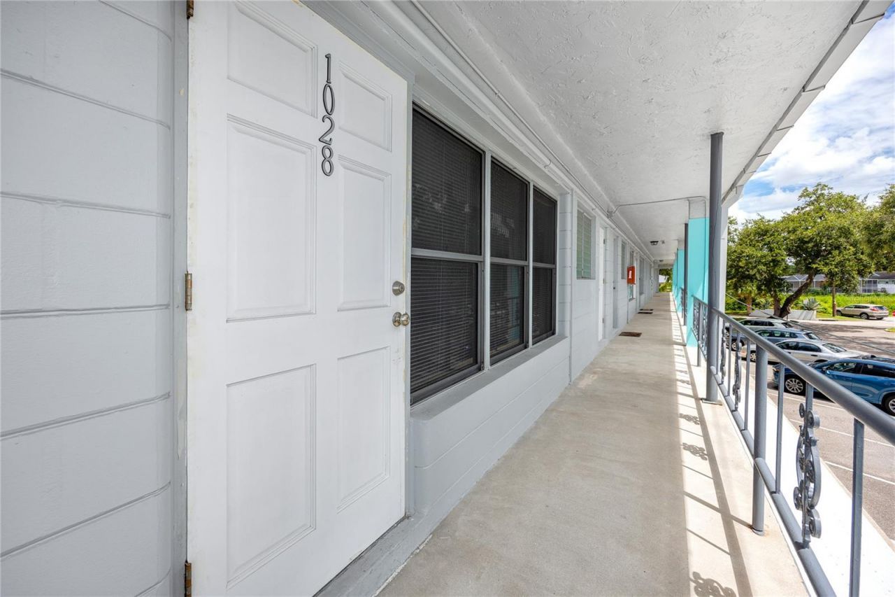 4152 55th Way N, Unit 1028, Kenneth City, FL 33709 Photo