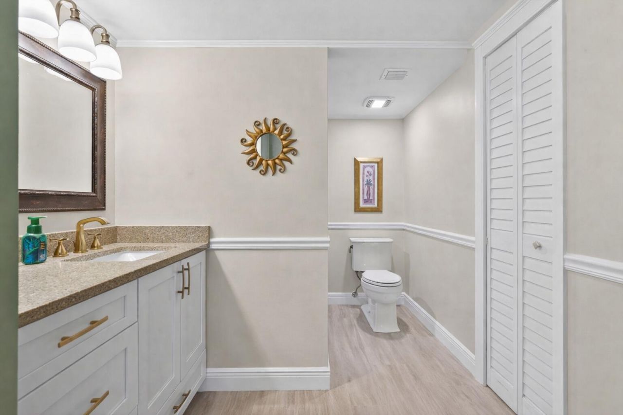 601 Seafarer Circle, Unit 201, Jupiter, FL 33477 Photo